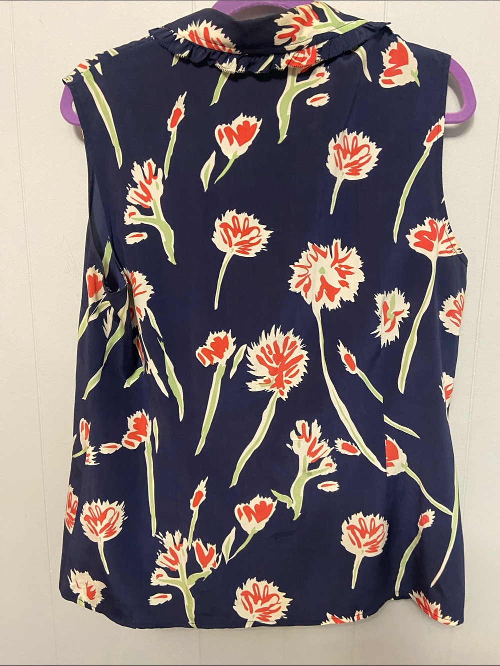 St. John Sleeveless Floral Ruffle Blouse - Navy/Coral. 94% silk - Picture 5 of 6